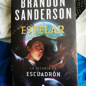Escuadron 02 - Estelar (Brandon Sanderson)